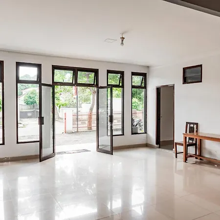 Hotel O Kambang Iwak Area Near Kambang Iwak Park Formerly Kerangga-2